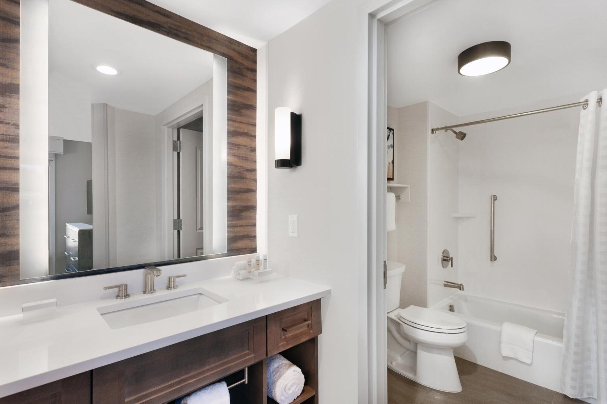 Homewood Suites By Hilton Providence Downtown Exteriör bild